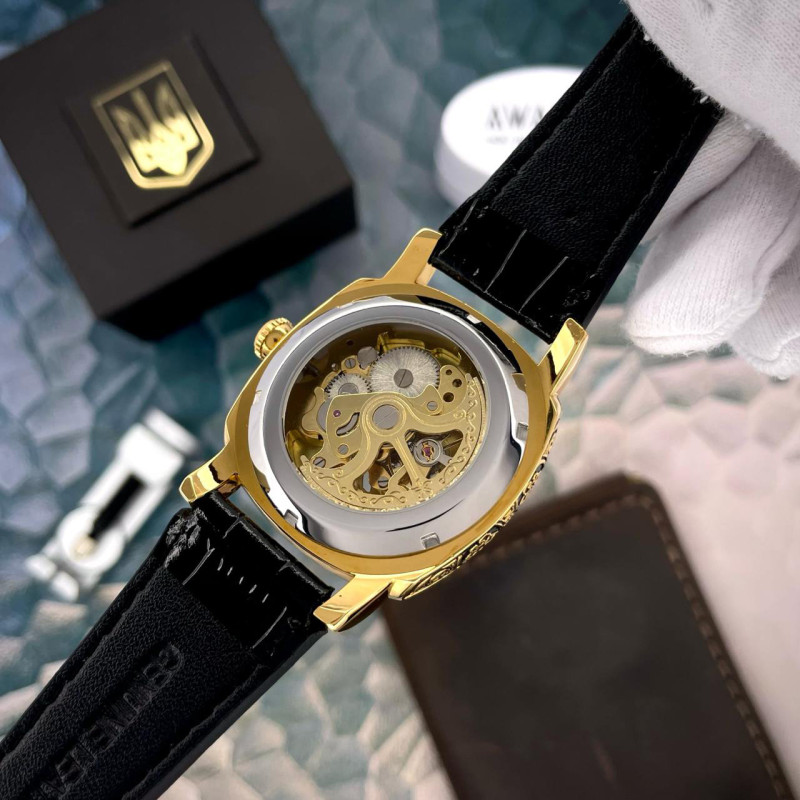 Awarder 021-3D  Де би не був Gold-Black