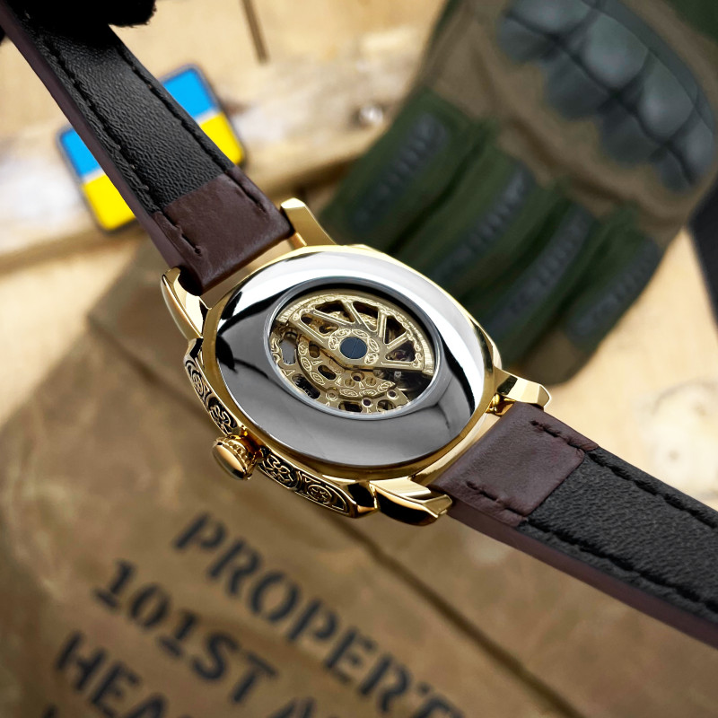 Awarder 021 Де би не була Gold-Gold-Brown