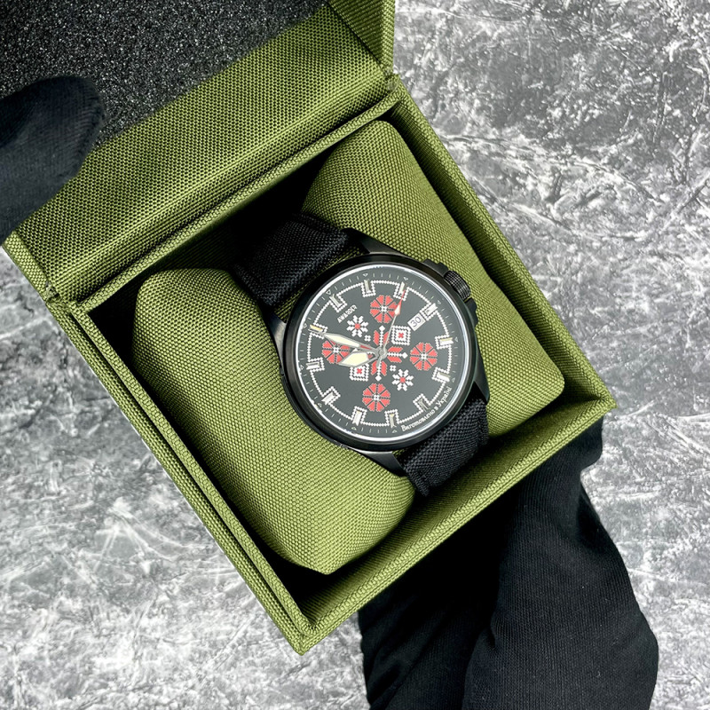 Awarder Embroidery Black-Red Black Automatic 10ATM